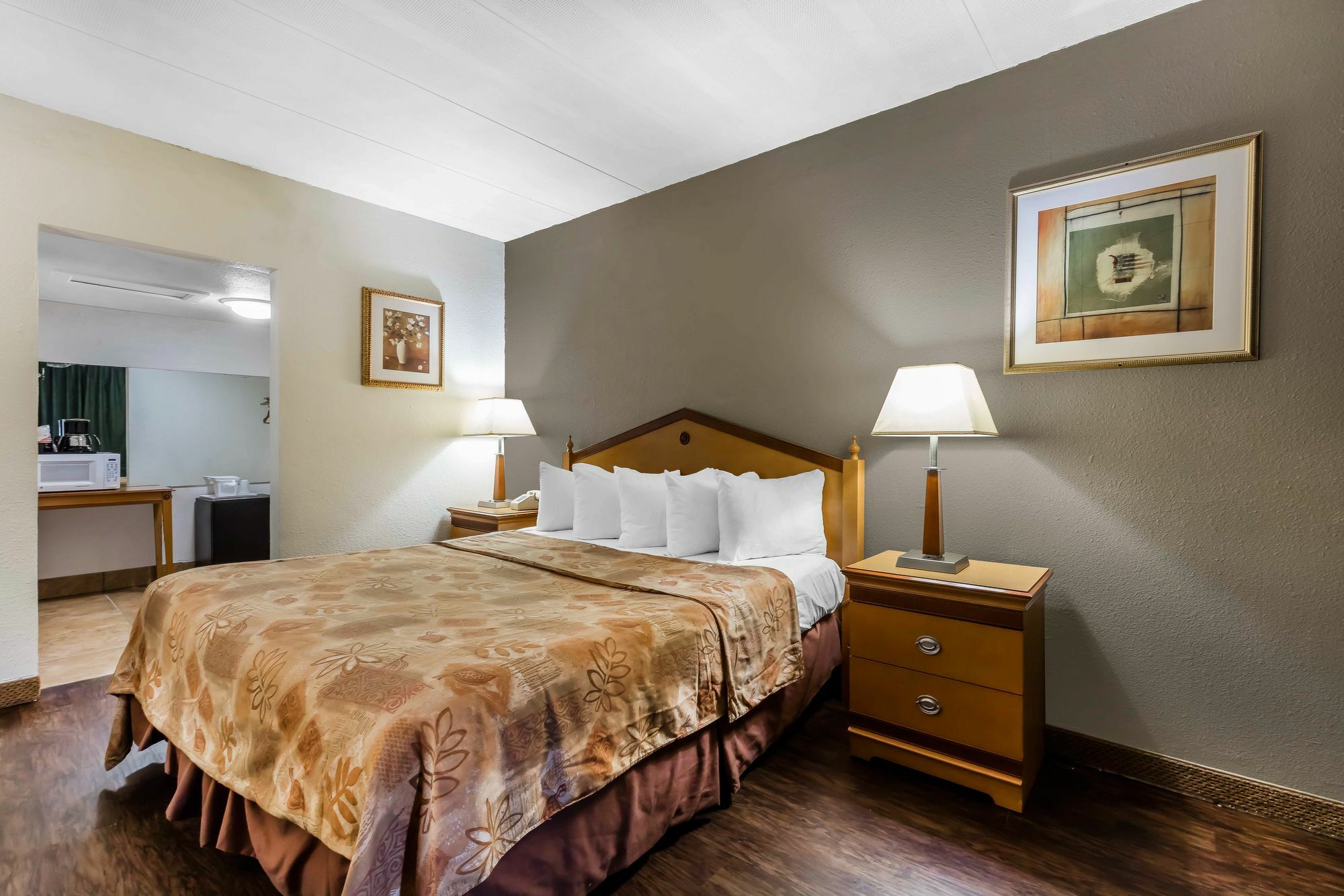 Lotus By Hotel Inn - Hot Springs Bagian luar foto